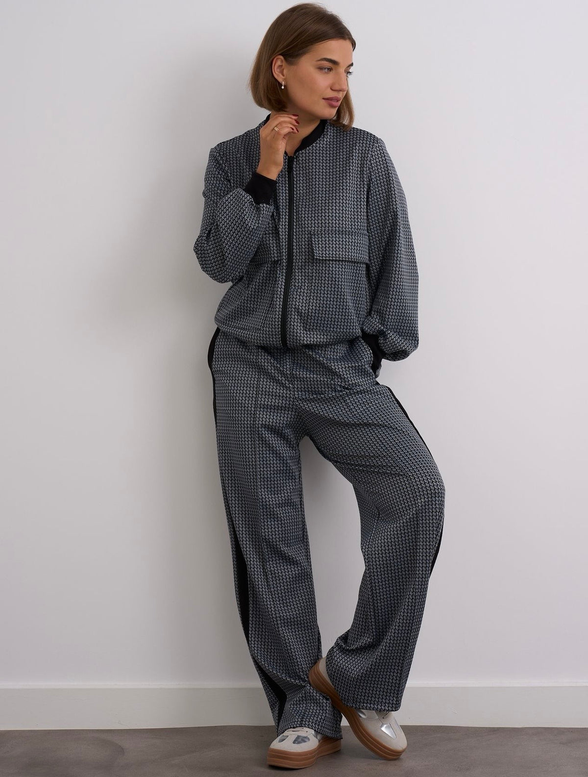 Jacket/Trs Set - Grey