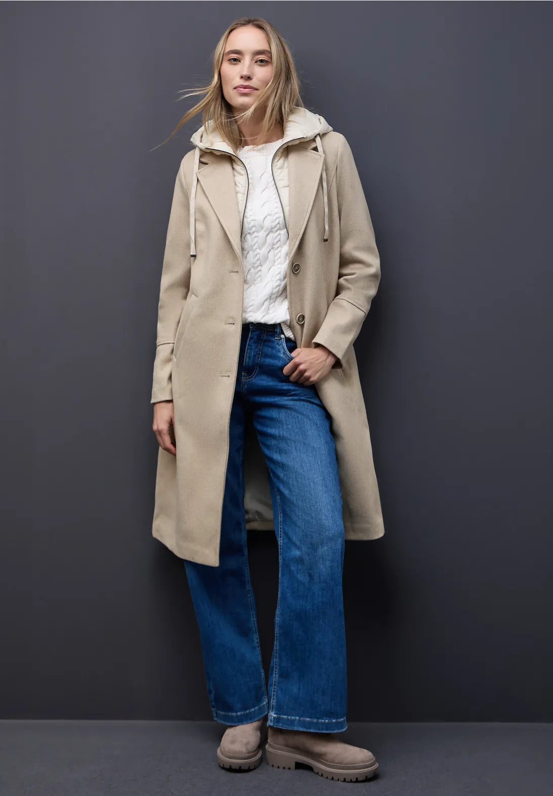 Long Coat w. Removable Inlay Hood