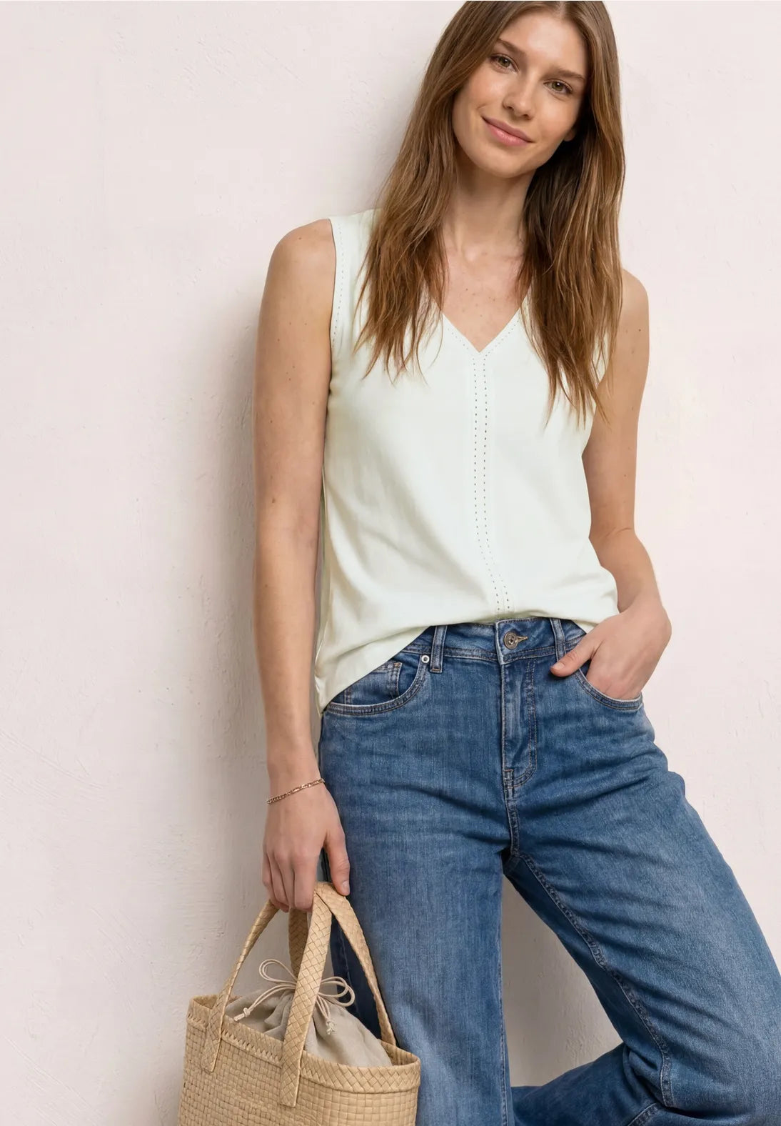 V Neck Top  -   off white                      325244