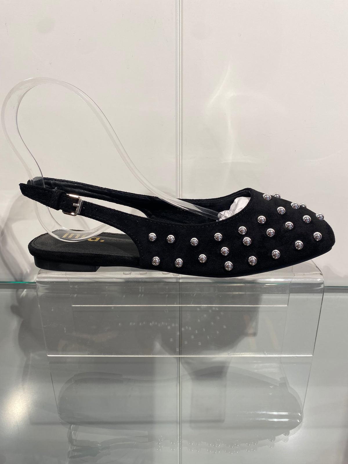 Inia Flats - Black
