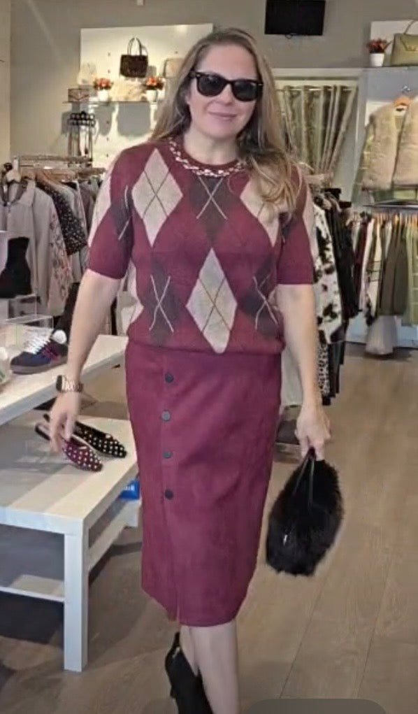 Straight Skirt/Button Detail - Burgundy