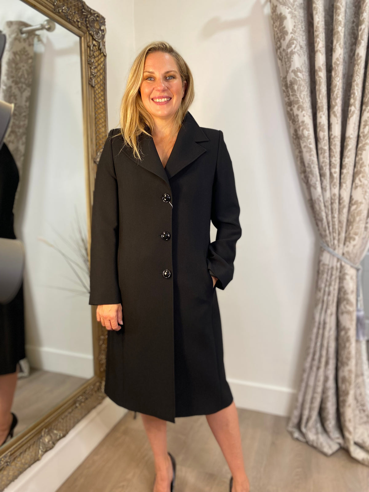 CHRISTINA FELIX Black Coat