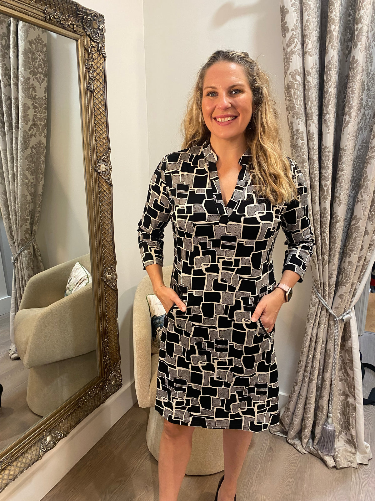 Mandarin Collar Dress - Black/White