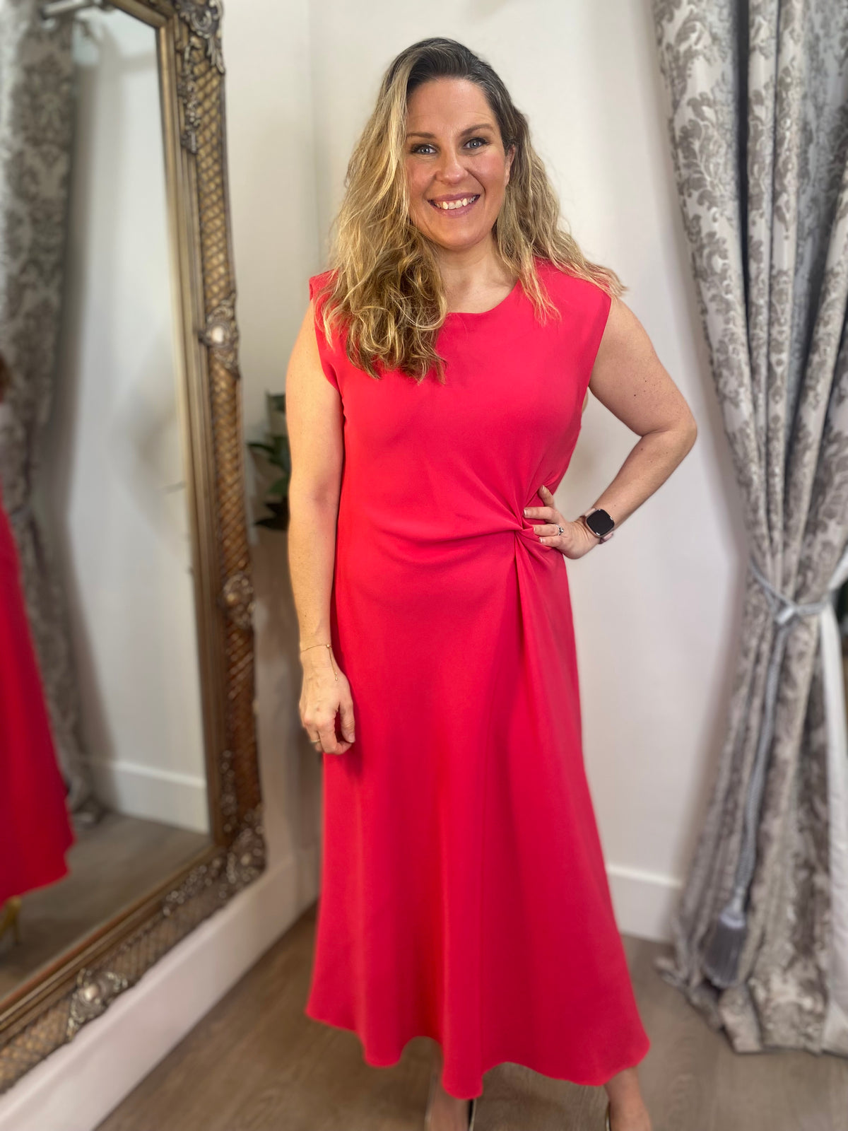 Round neck dress with knot at waist Poppy Red KCS26120