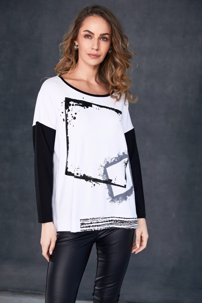 Placement cube print top with contrast sleeve-White/Black