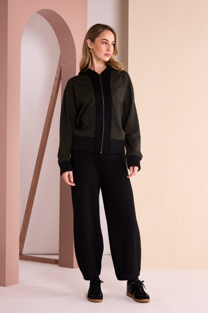 Baloon Shape Trouser With Darts At Hem  - Black  NAW26144