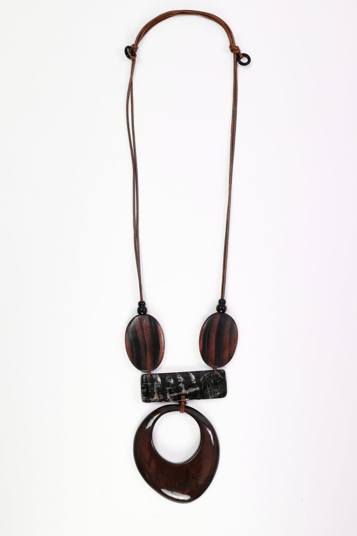 Elongated Disc Necklace With Stripe Bar And Disc  - Black/brown  NAW26344